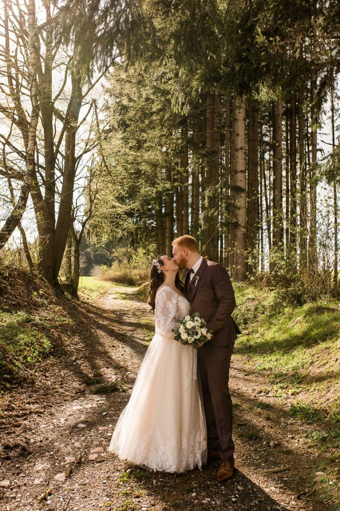 Brautpaarshooting im Wald