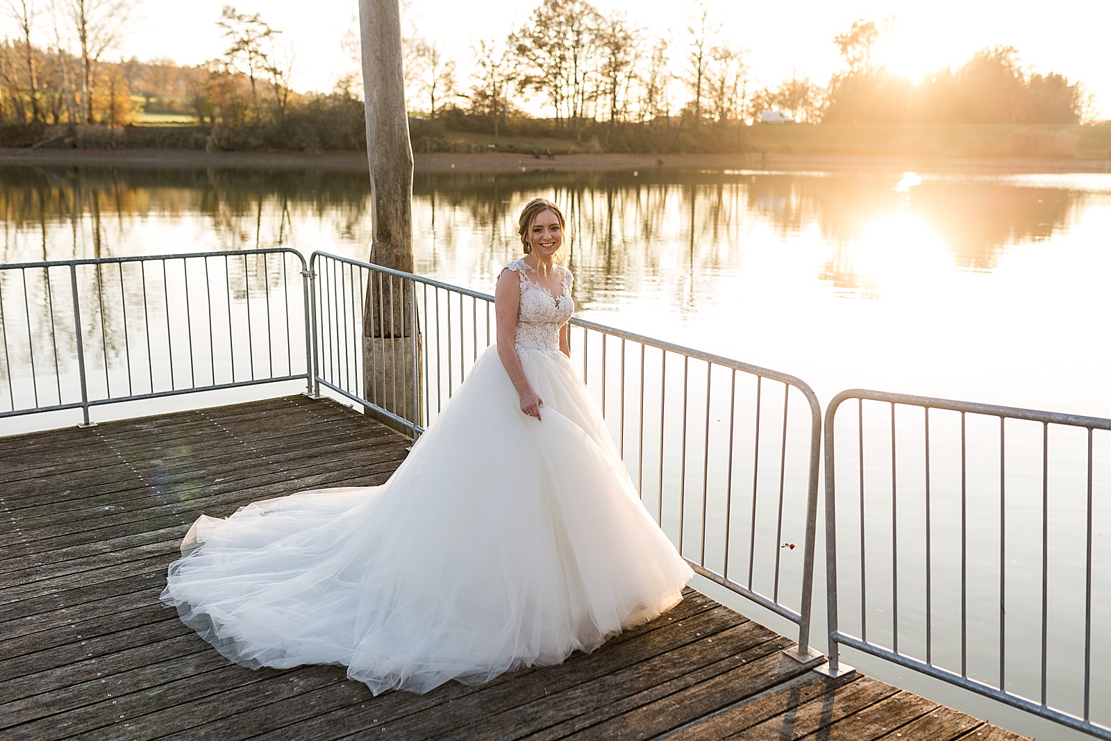 Romantisches After-Wedding-Shooting im Herbst am Degenbachsee in Crailsheim