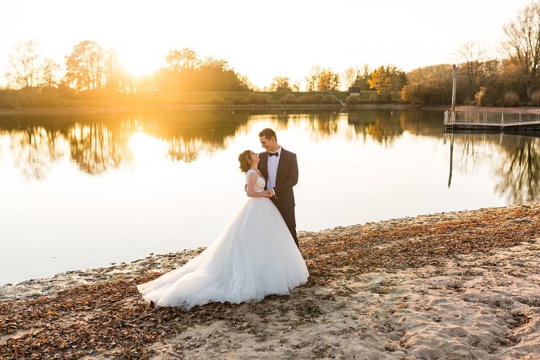 Romantisches After-Wedding-Shooting im Herbst am Degenbachsee in Crailsheim