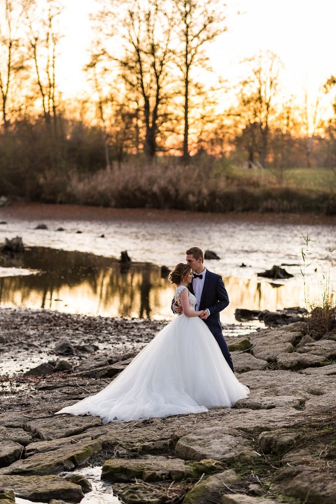 Romantisches After-Wedding-Shooting im Herbst am Degenbachsee in Crailsheim
