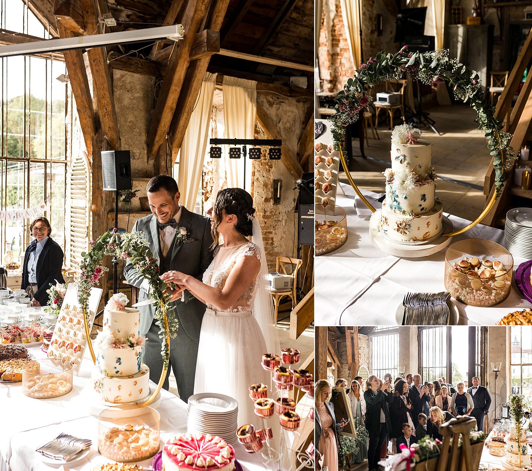 Heiraten in der Orangerie Langenburg mit Hochzeitstorte und Candy Table