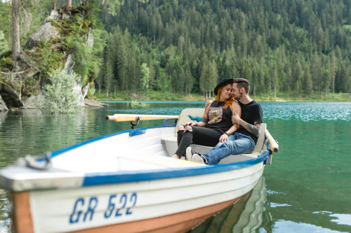 Paarshooting mit Ruderboot am Caumasee