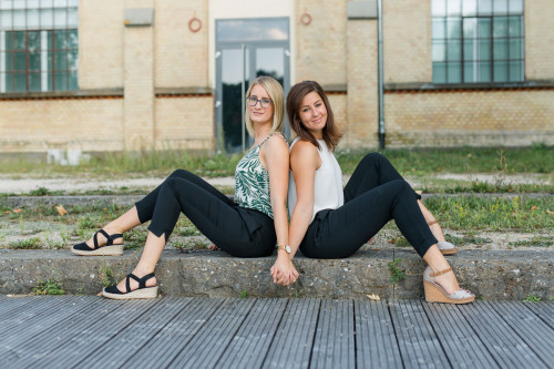 Schwestern-Fotoshooting im Brenzpark in Heidenheim von Daniela Knipper