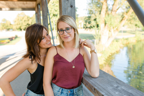Schwestern-Fotoshooting im Brenzpark in Heidenheim von Daniela Knipper